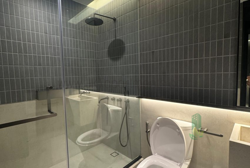 WhatsApp Image 2025-12-10 at 10.17.58 (1)