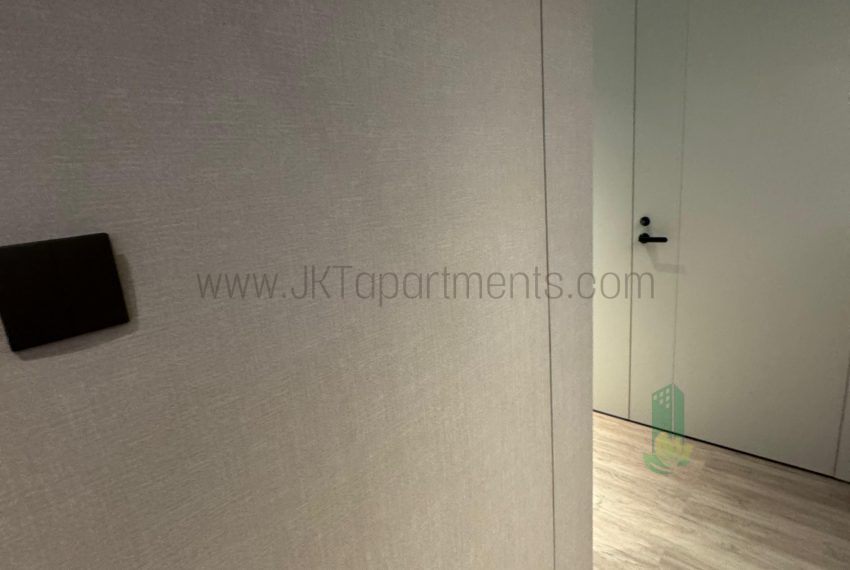 WhatsApp Image 2025-12-10 at 10.18.01