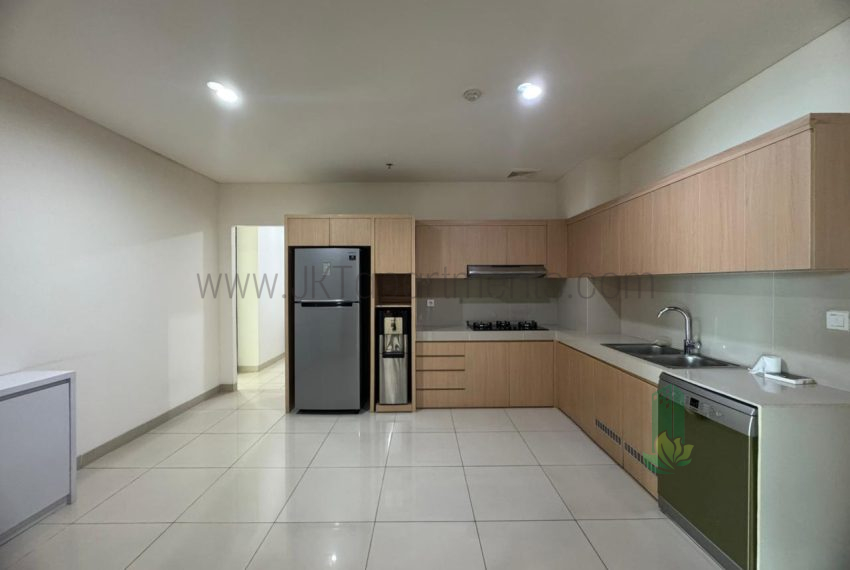 WhatsApp Image 2025-12-18 at 12.01.46 (1)