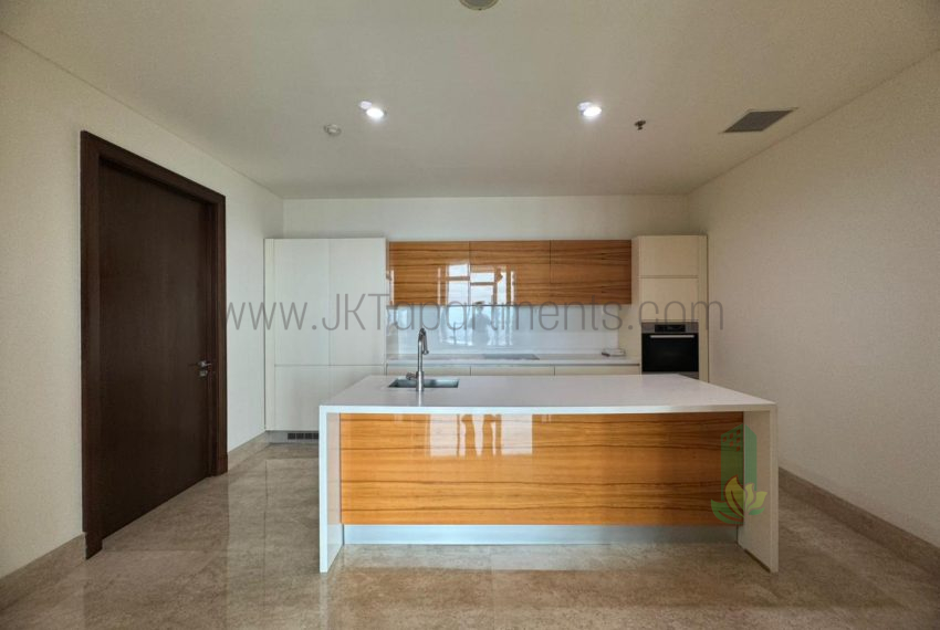 WhatsApp Image 2025-12-18 at 12.01.48 (1)