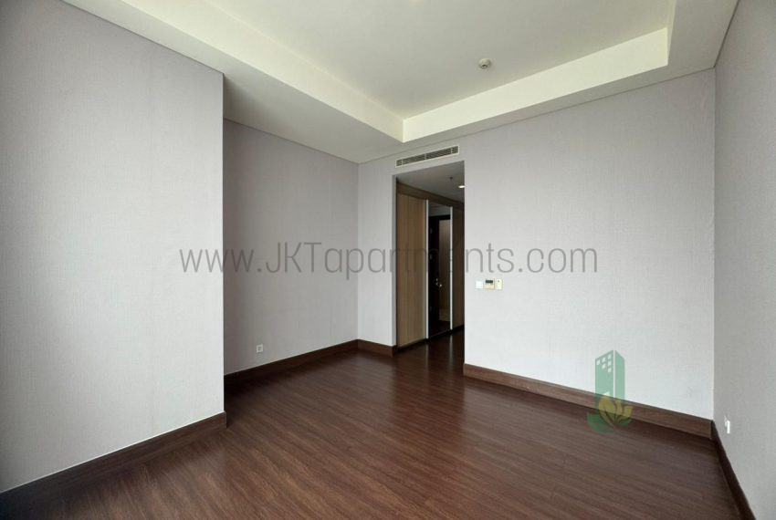 WhatsApp Image 2025-12-18 at 12.01.49 (2)