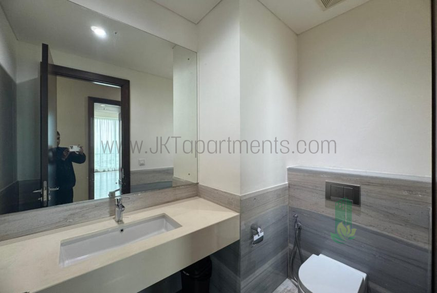 WhatsApp Image 2025-12-18 at 12.01.49