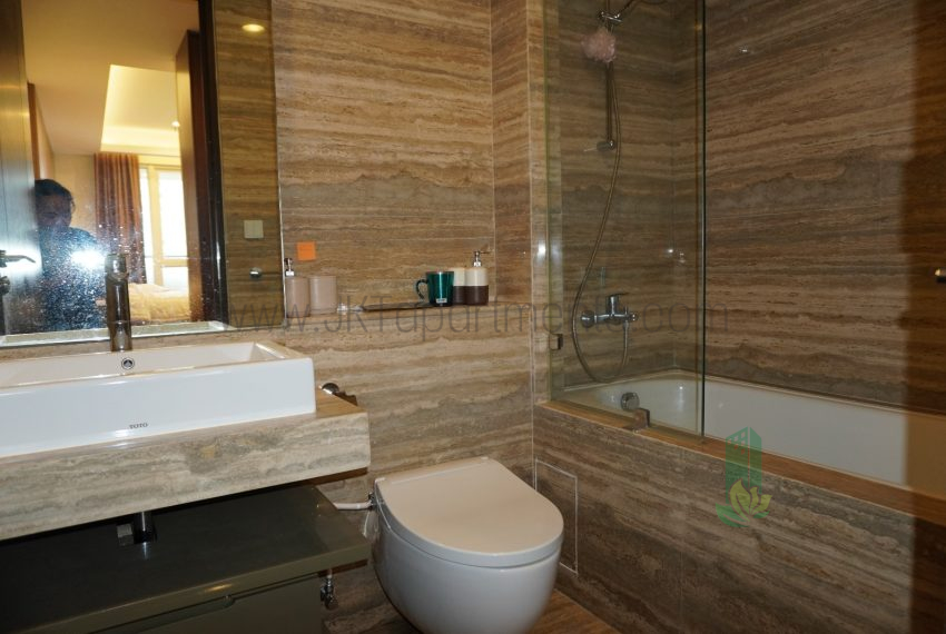 WhatsApp Image 2025-12-18 at 13.34.43 (1)