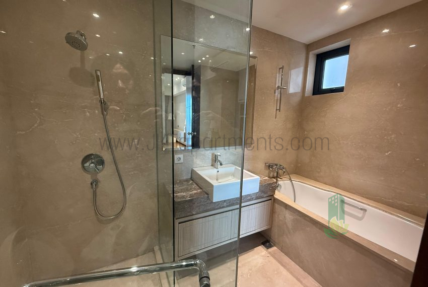 WhatsApp Image 2026-01-16 at 14.11.35 (5)