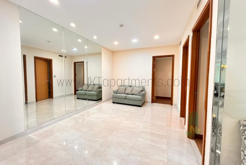 WhatsApp Image 2026-04-04 at 11.29.27 (2)