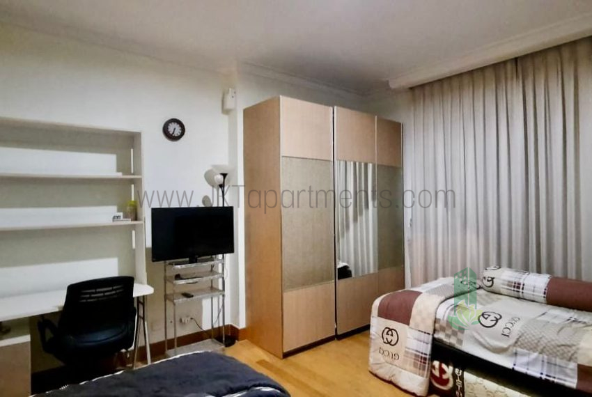 WhatsApp Image 2025-11-21 at 12.46.07 (1)