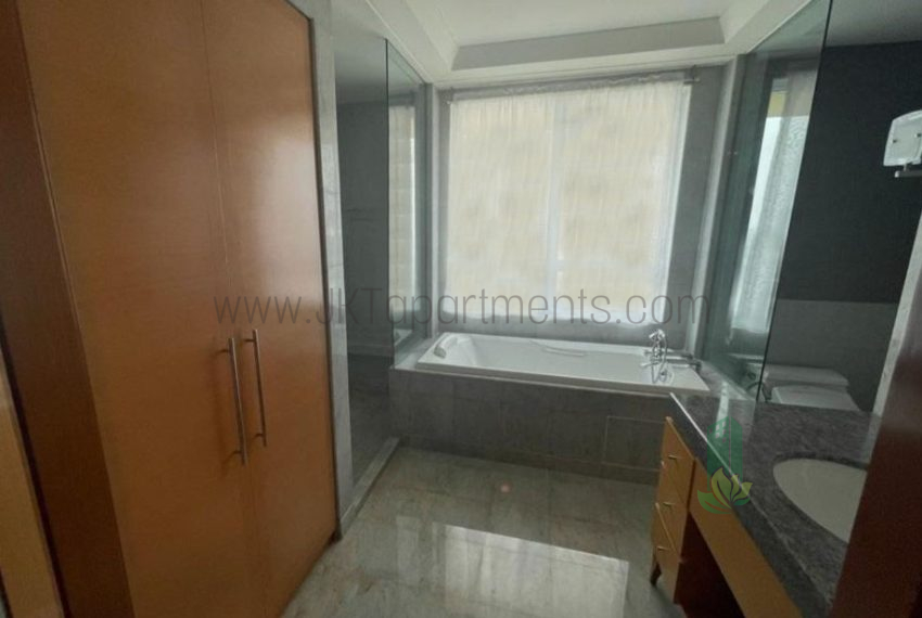 WhatsApp Image 2025-12-22 at 12.13.38 (2)